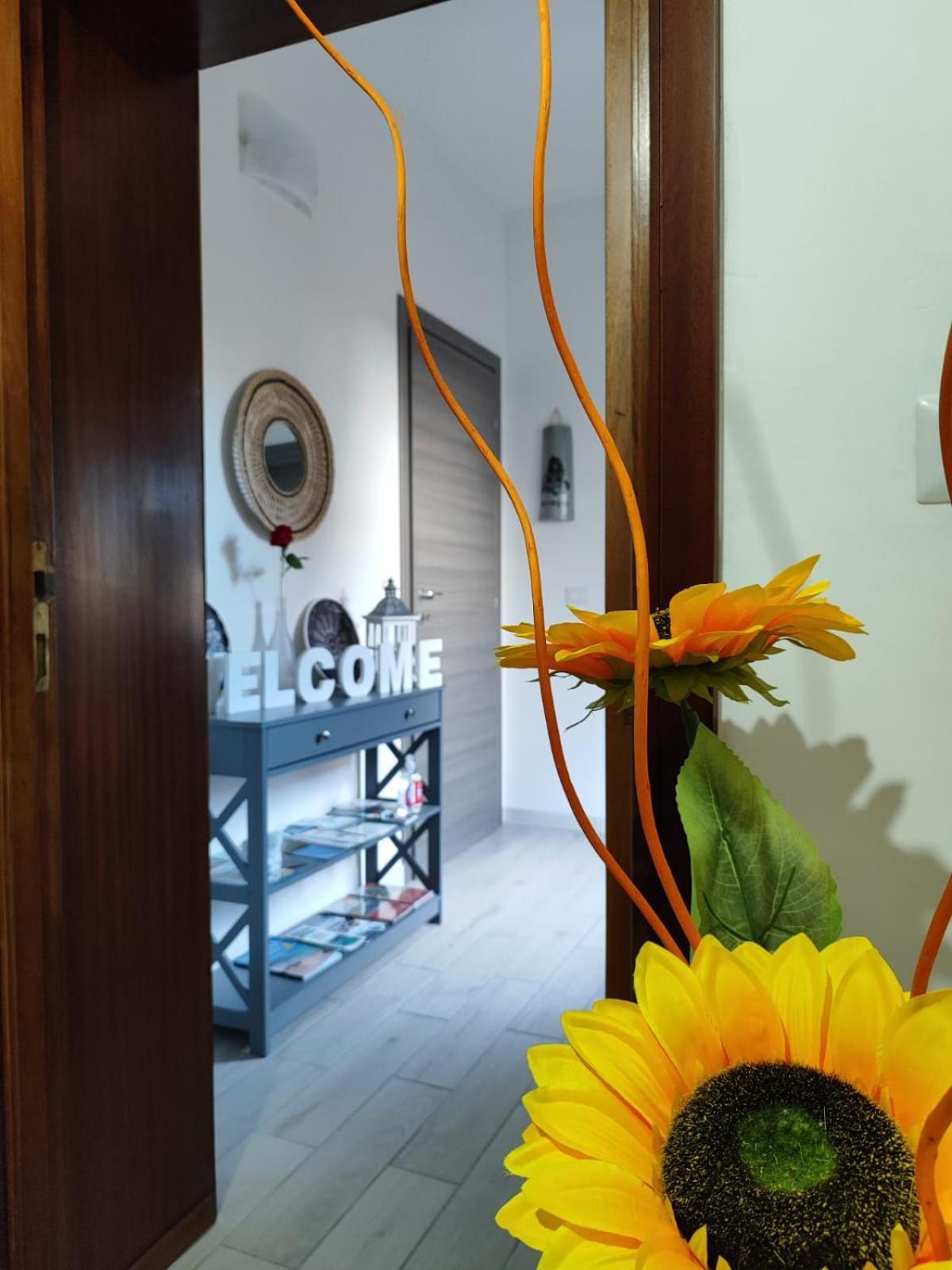 Casa Vacanze Con Giardino I Girasoli - Cin It 09006 - 9 C 2000 R4042- Sorso Exteriör bild